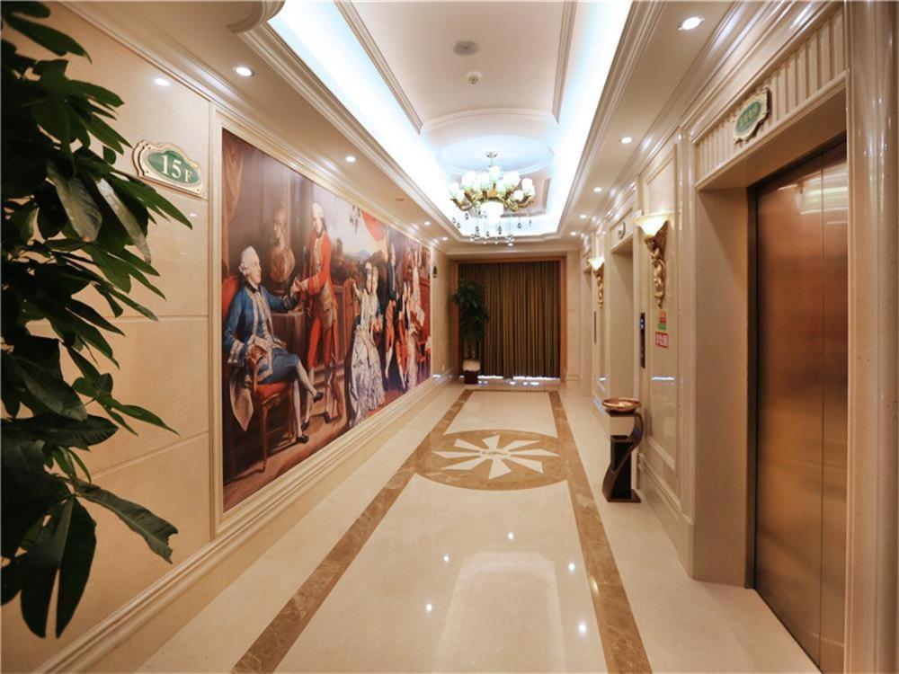 Vienna International Hotel Yantai Changjiang Road Xingyi Square Branch Esterno foto